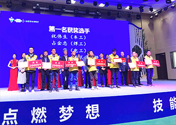 扎根先導(dǎo)，青春不悔